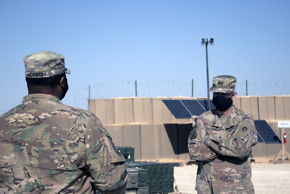 1st TSC commanding general visits Al Asad