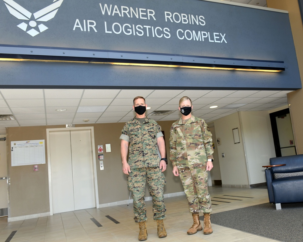 Defense Logistics Agency Distribution Commander visits DLA Distribution Warner Robins