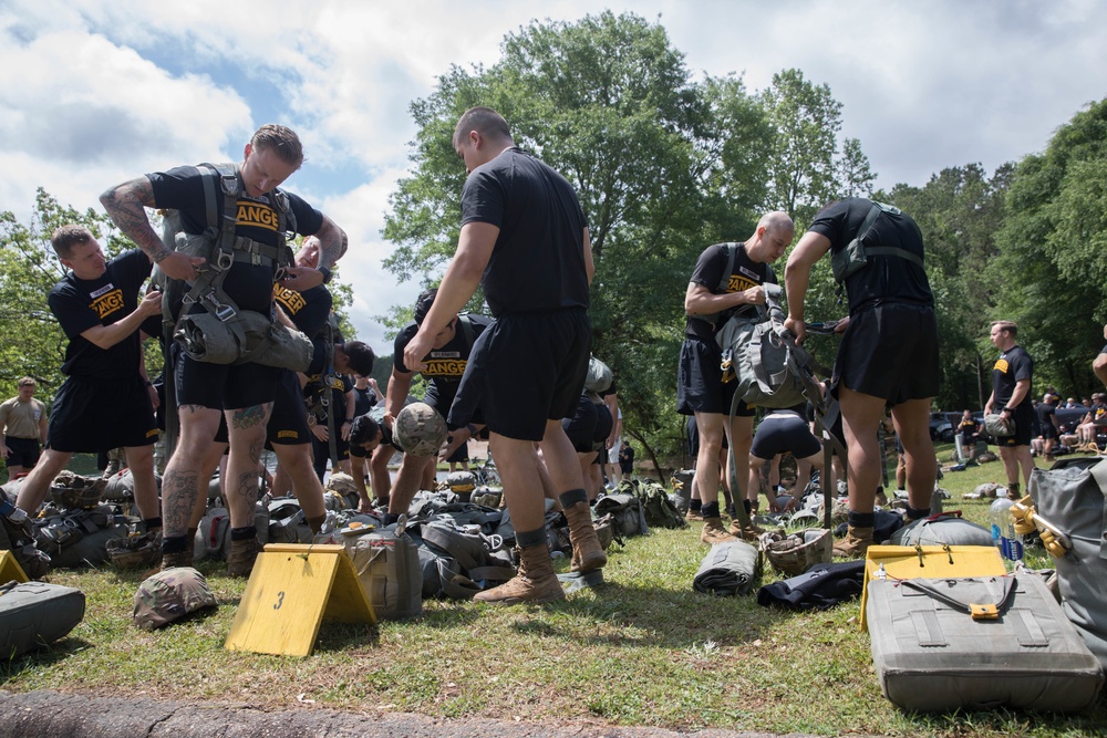 5TH RANGER TRAINING BATTALION WATER JUMP