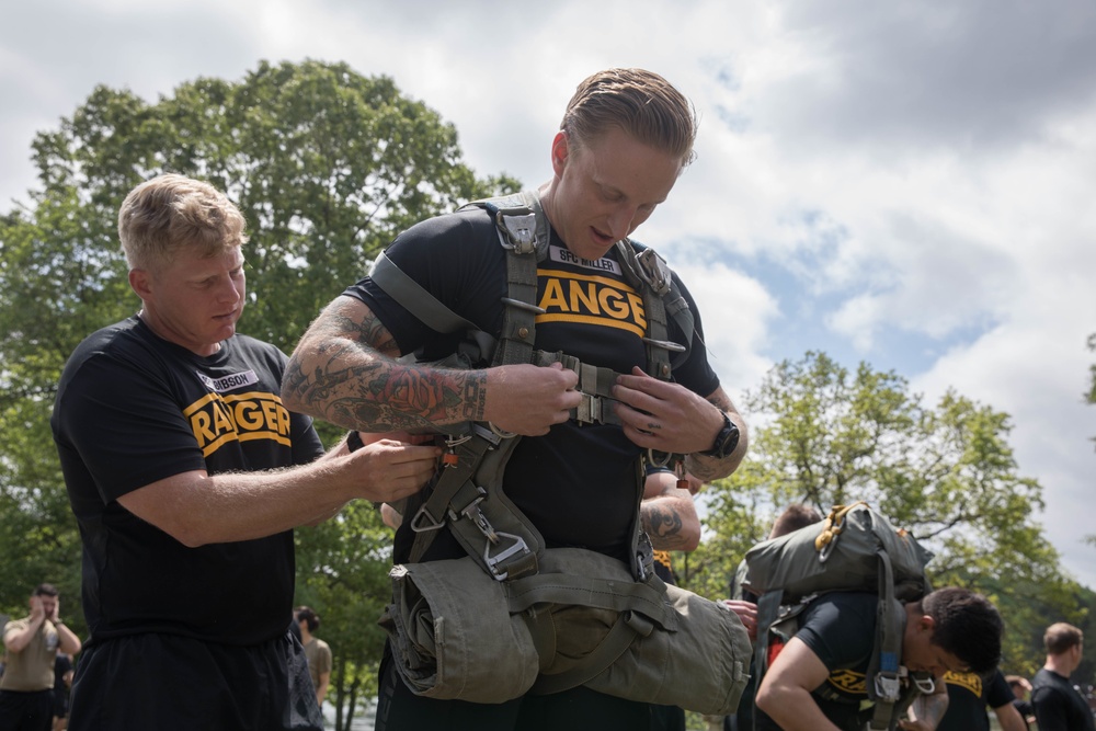 5TH RANGER TRAINING BATTALION WATER JUMP