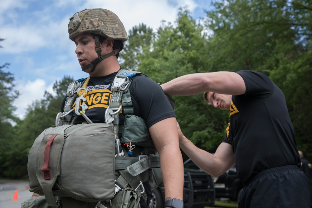 5TH RANGER TRAINING BATTALION WATER JUMP