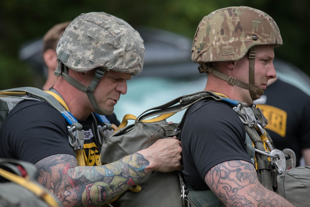 5TH RANGER TRAINING BATTALION WATER JUMP