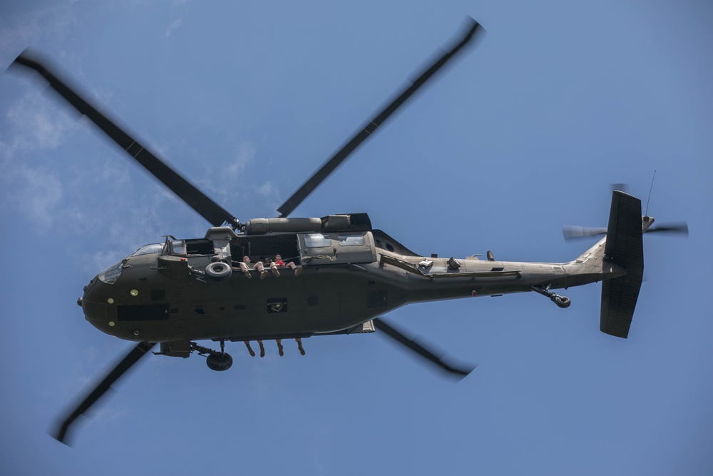 5TH RANGER TRAINING BATTALION WATER JUMP