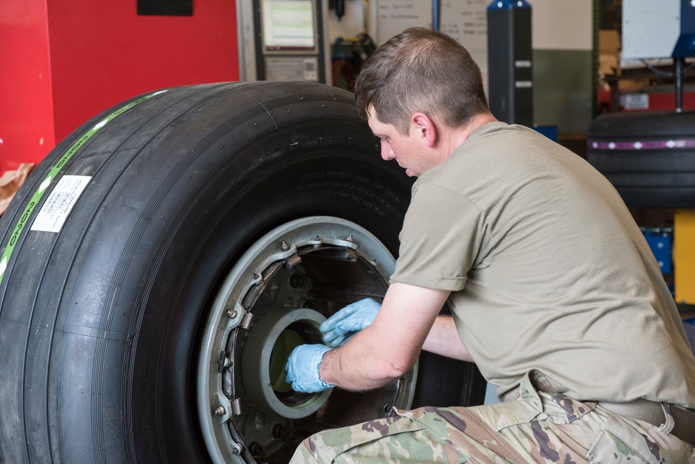 167th Maintainers Prepare Wheels and Tires for Aircraft