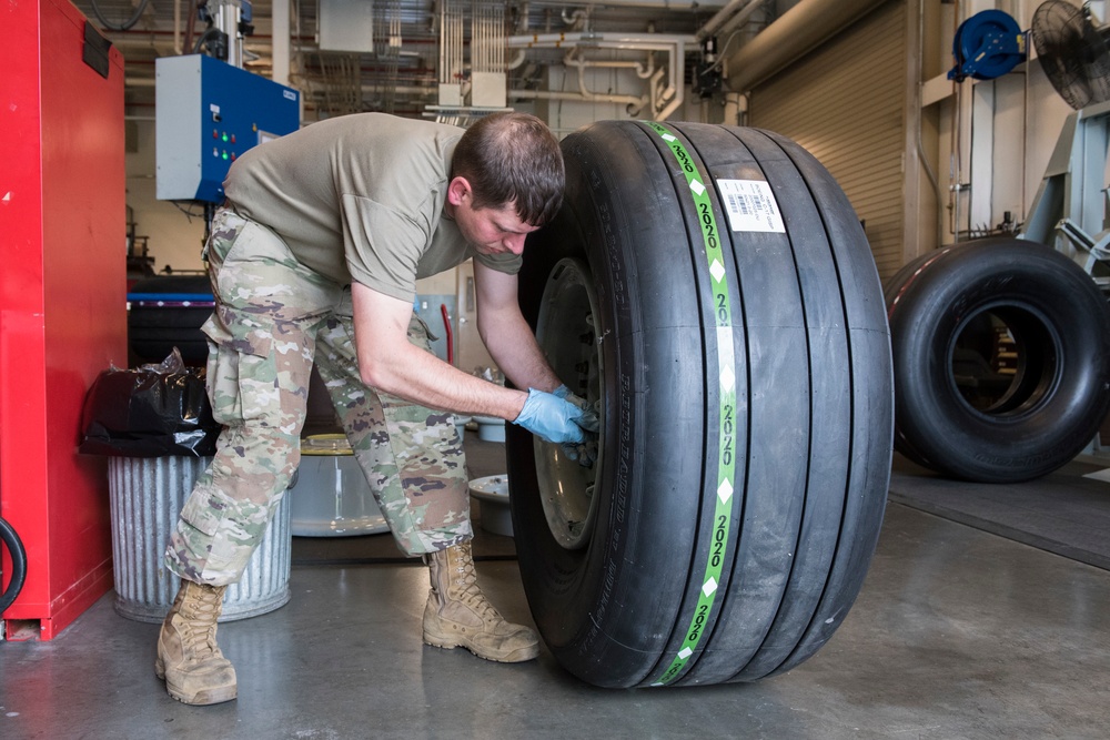 167th Maintainers Prepare Wheels and Tires for Aircraft