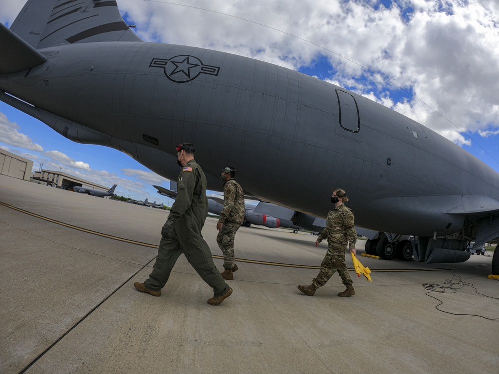 Stratotanker pre-flight checks