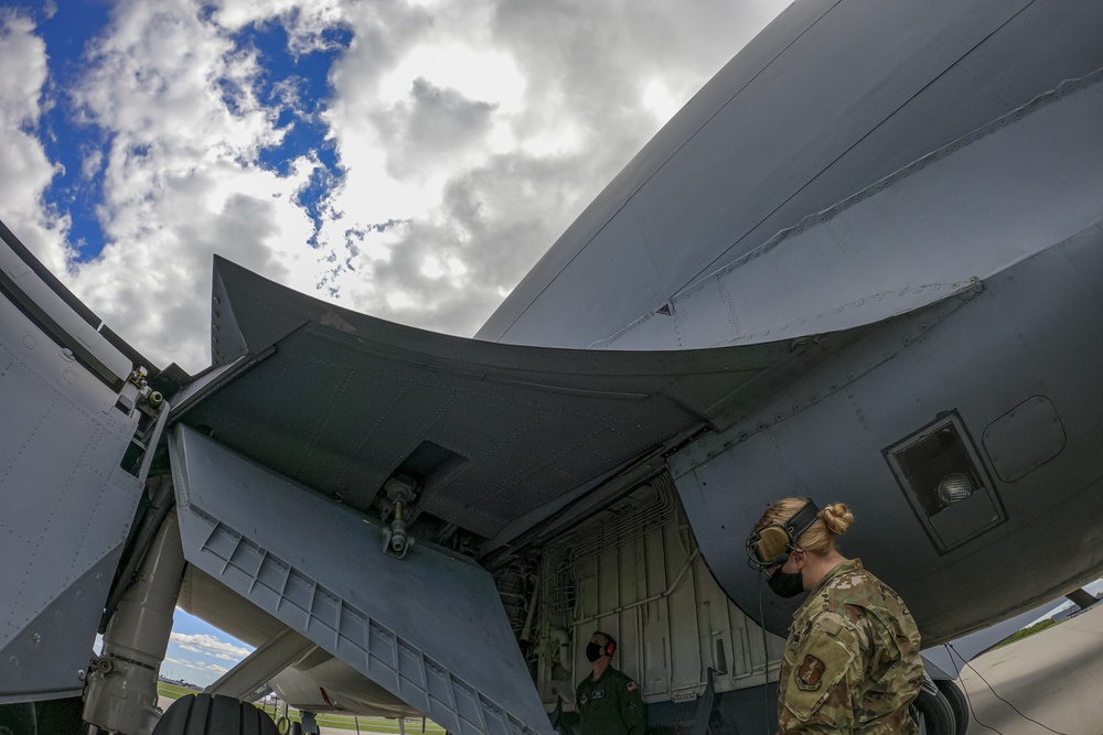 Stratotanker pre-flight checks