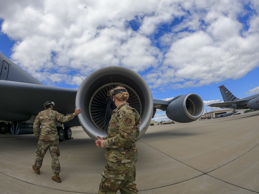 Stratotanker pre-flight checks