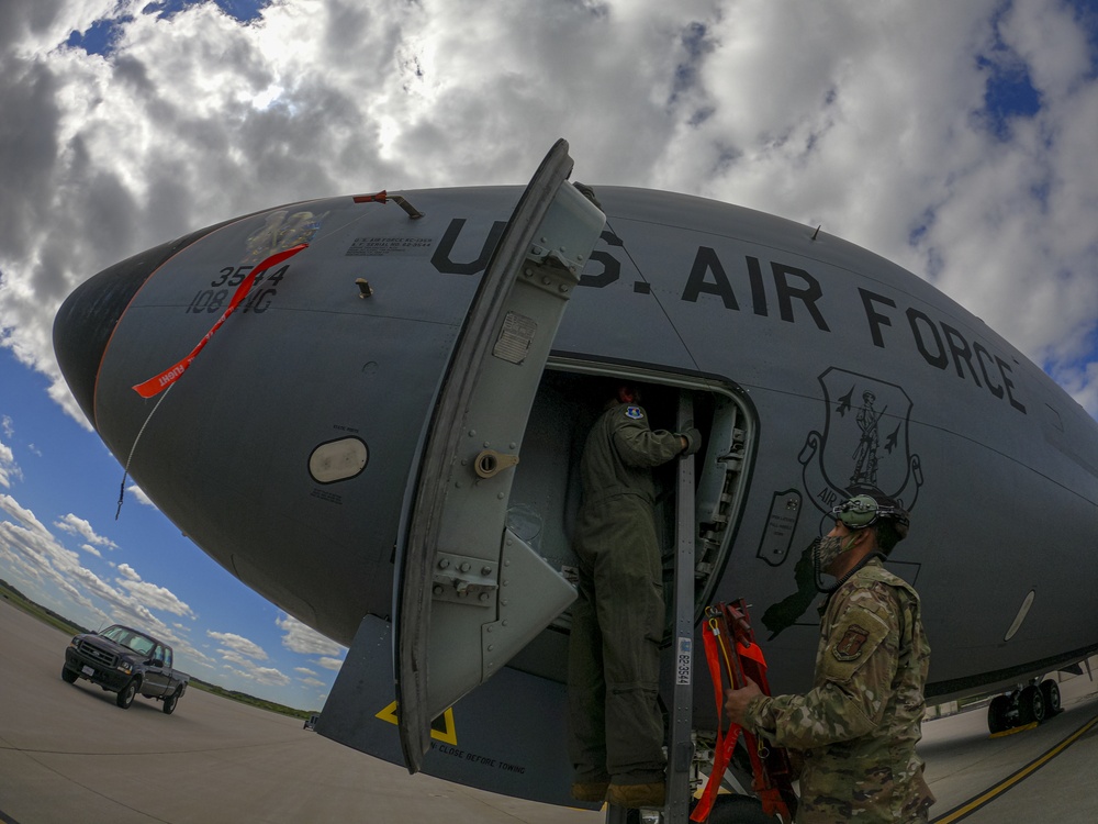 Stratotanker pre-flight checks