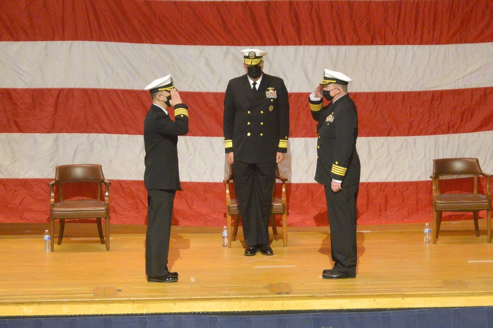 Williamson Takes Command of Naval Station Great Lakes