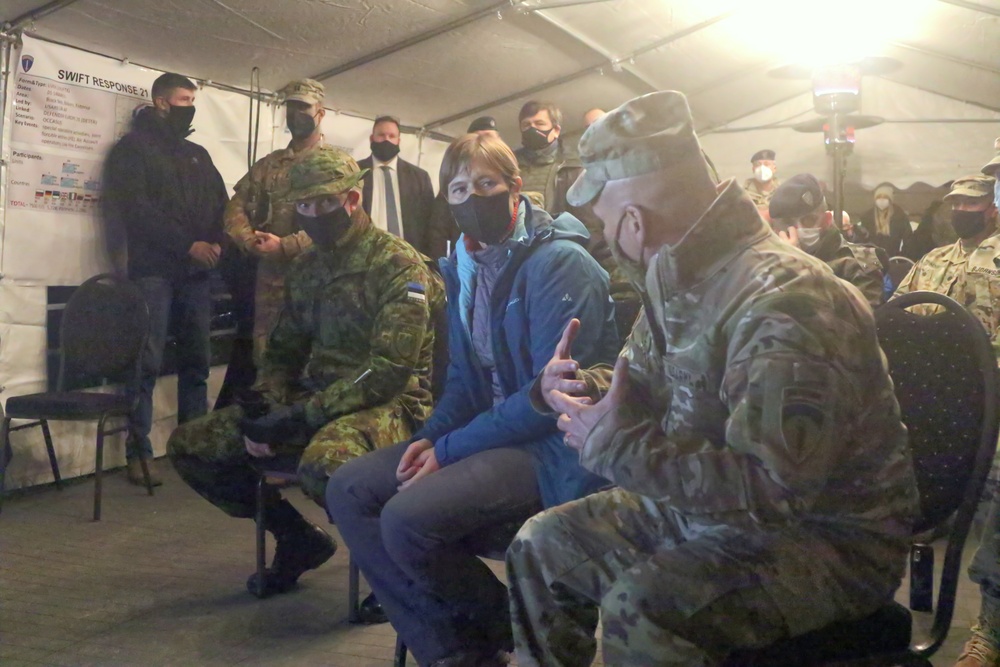 Estonian President, USAREUR-AF CG meet during 82nd jump into Estonia