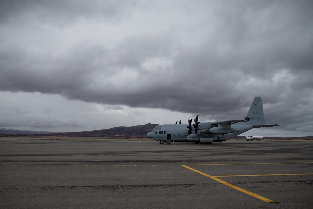15th MEU HIMARS Marines test communication systems on a KC-130J at Cold Bay, Alaska for Northern Edge 2021