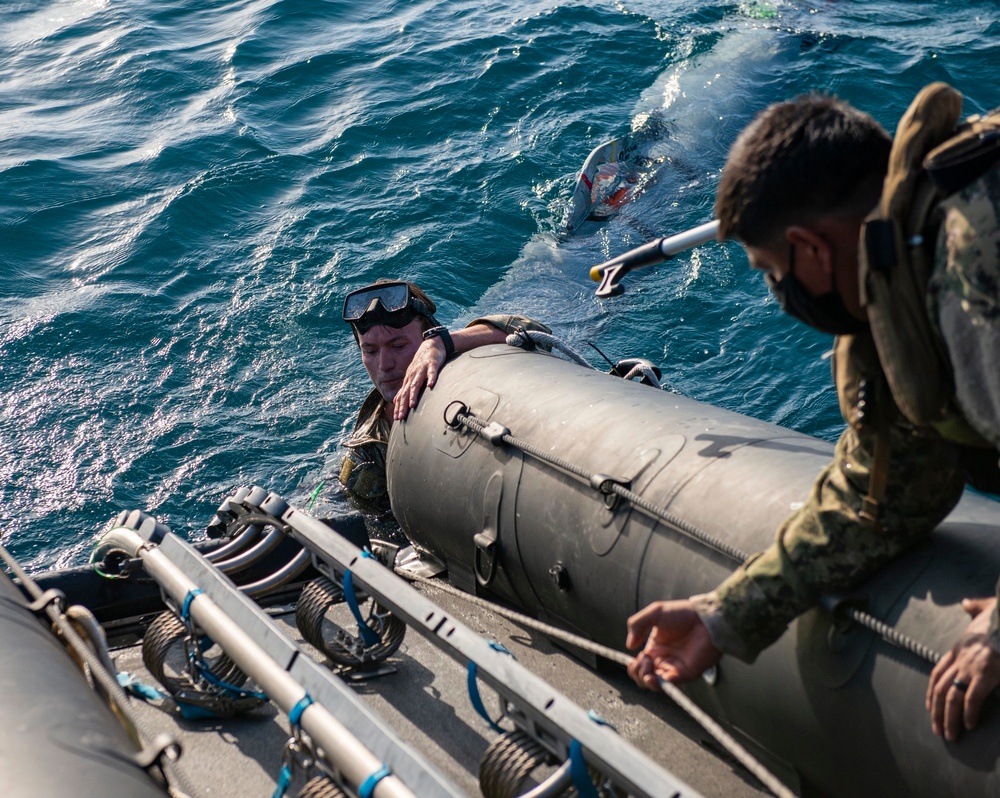 CTF 56 Mark VI Underwater Unmanned Vehicle Training