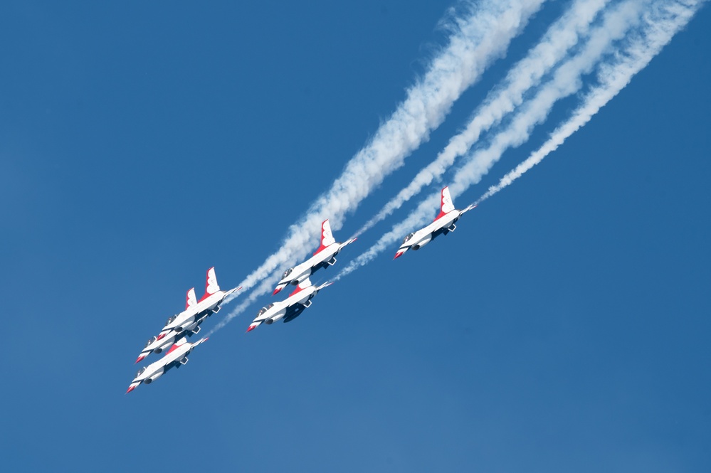 Barksdale hosts Defenders of Liberty Air &amp; Space Twilight Show