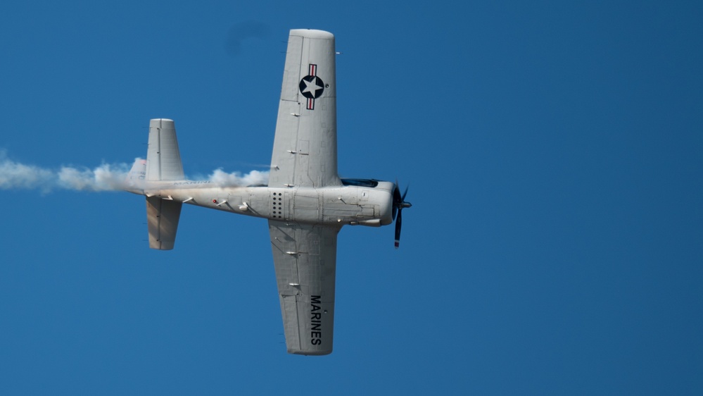 Twilight show kicks off 2021 Defenders of Liberty Airshow