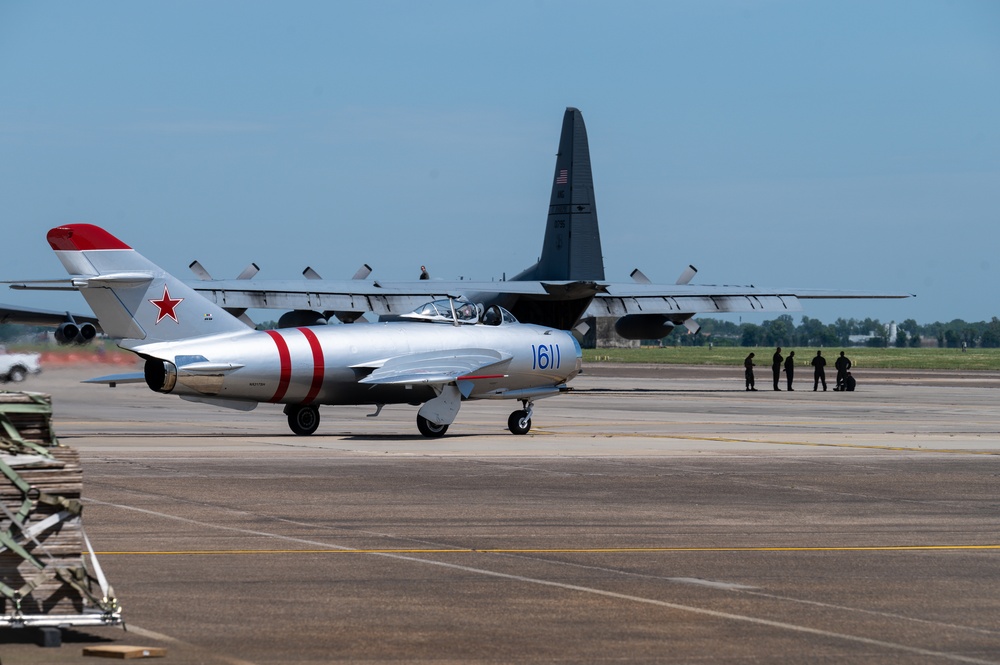 Barksdale Defenders of Liberty Air &amp; Space Show flies high