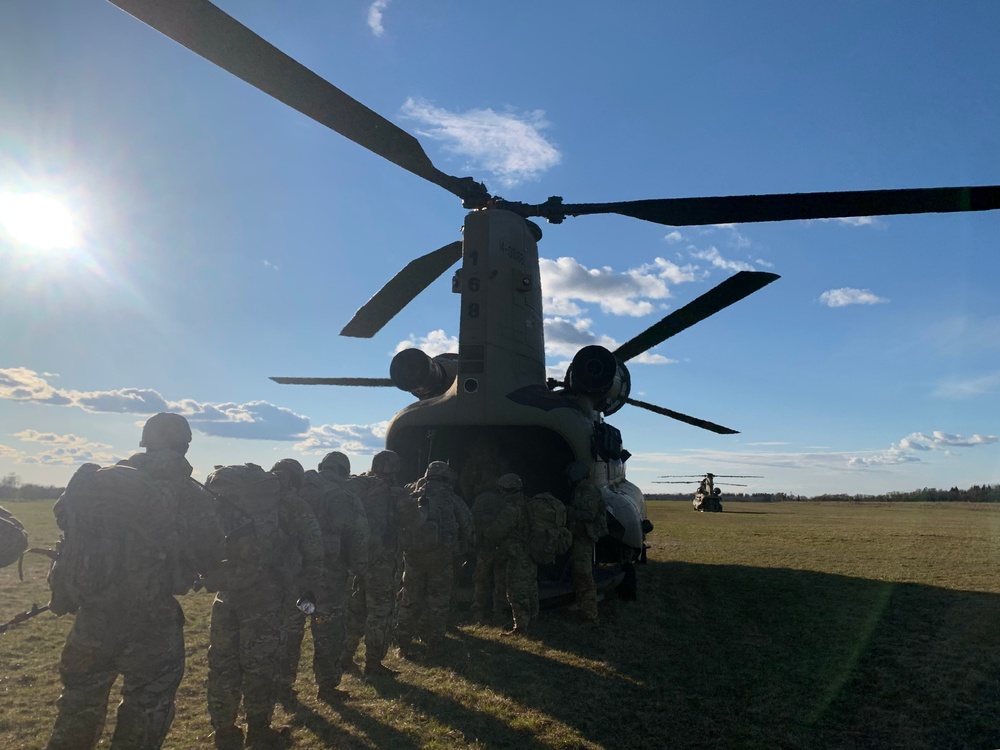 3-82nd conducts Air Assault exercises in Estonia