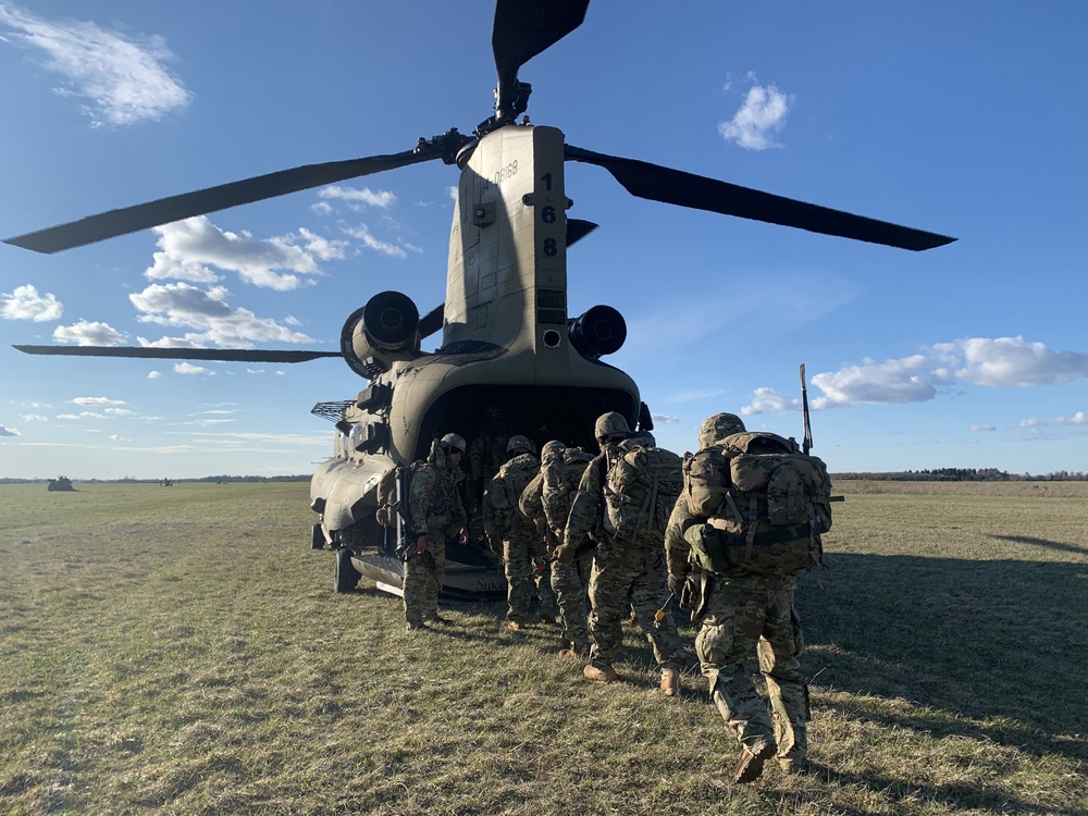 3-82nd conducts Air Assault exercises in Estonia