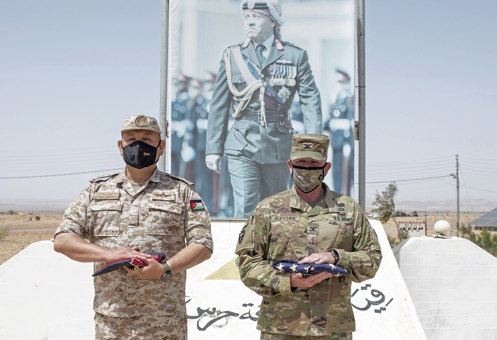 Desert Warrior 21 Participants Exchange Flags in Ceremony