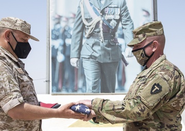 Desert Warrior 21 Commanders Exchange Flags in Ceremony