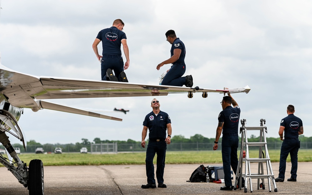 Barksdale AFB hosts Defenders of Liberty Air &amp; Space Show