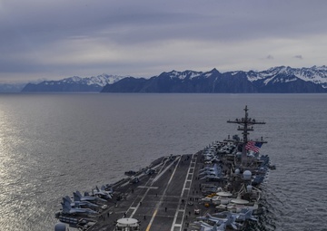 Theodore Roosevelt Bridge Watch Team Navigates Northern Edge