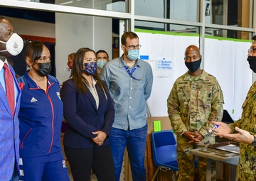 Olympic gold medalist visits St. Louis Community Vaccination Center