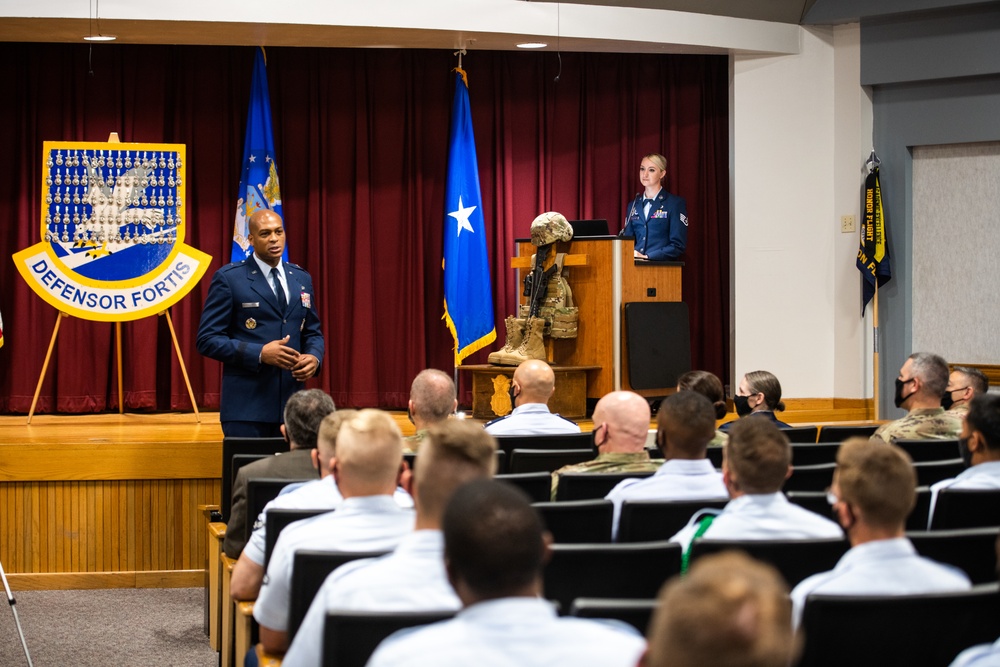 Director of Security Forces attends graduation ceremony of new Defenders