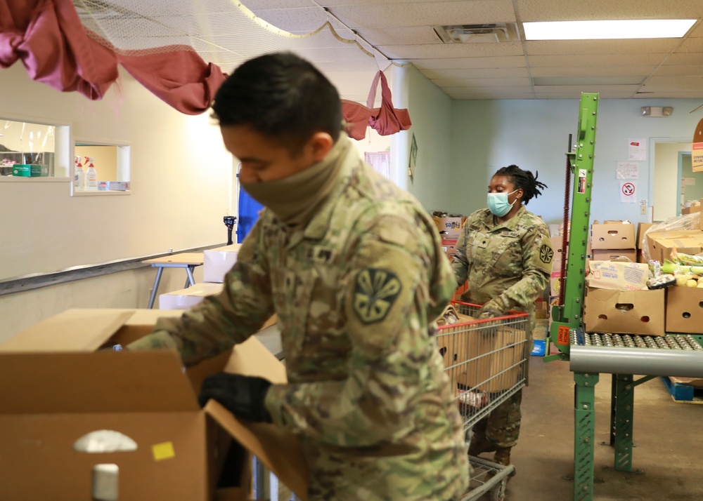 AZNG supports Phoenix area food bank operations