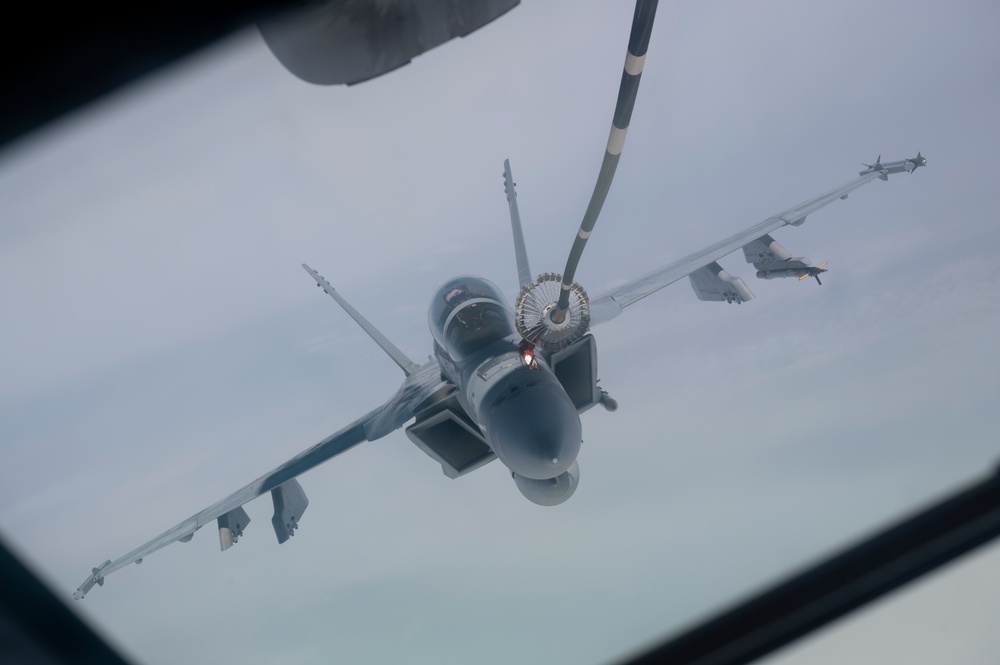 KC-10 Refuels Joint Fighters