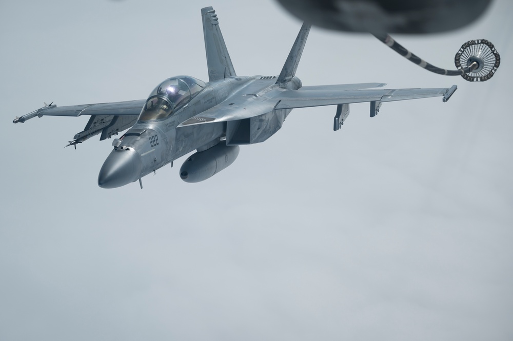 KC-10 Refuels Joint Fighters