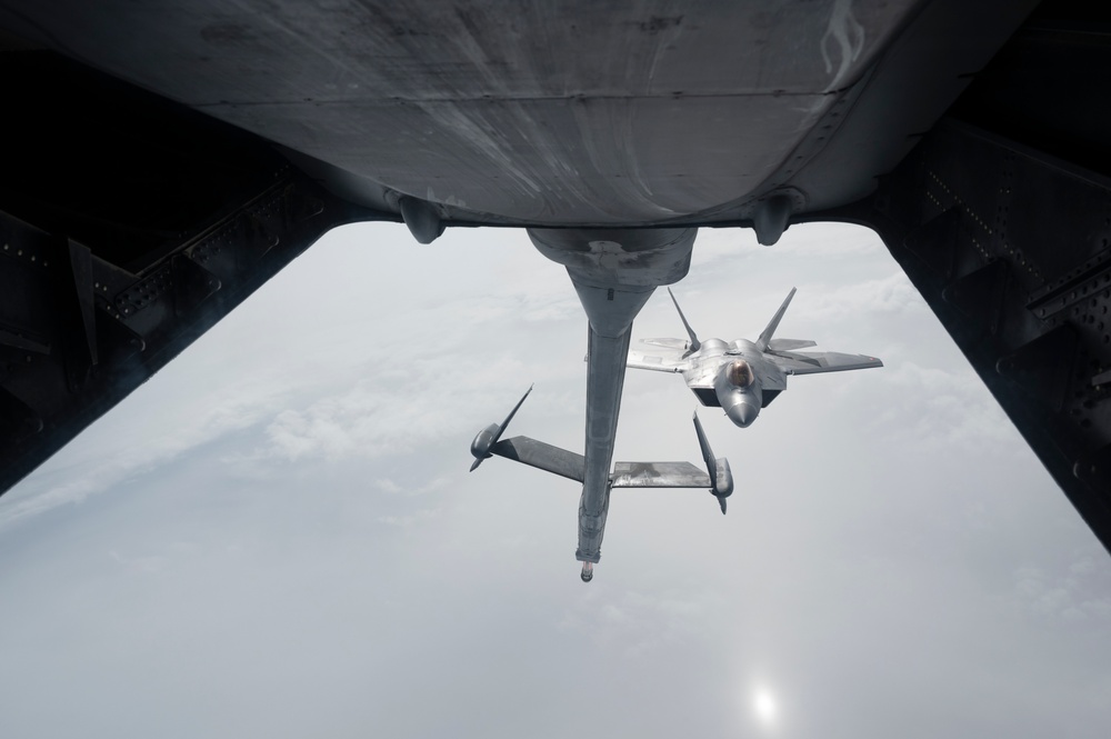 KC-10 Refuels Joint Fighters