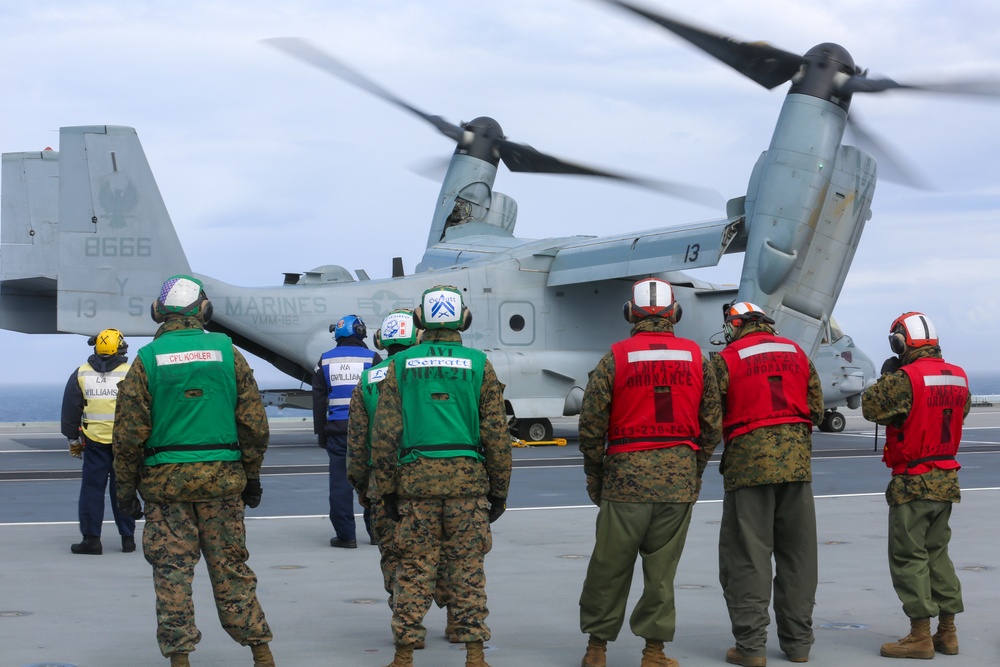 24th MEU Lands Aboard HMS Queen Elizabeth