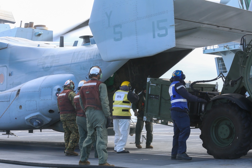 24th MEU Lands Aboard HMS Queen Elizabeth