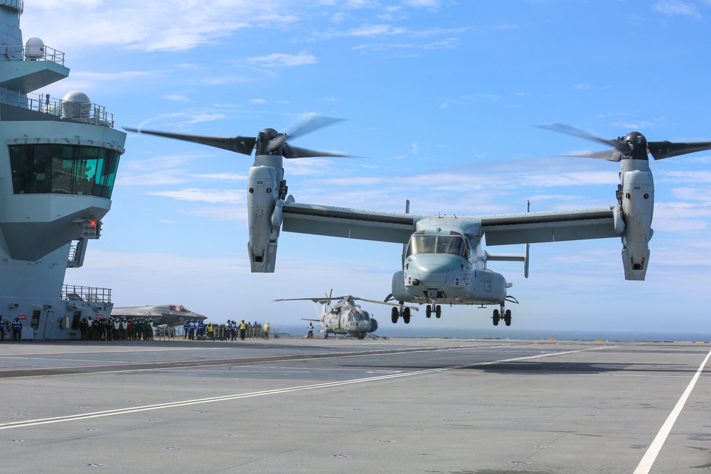 24th MEU Lands Aboard HMS Queen Elizabeth