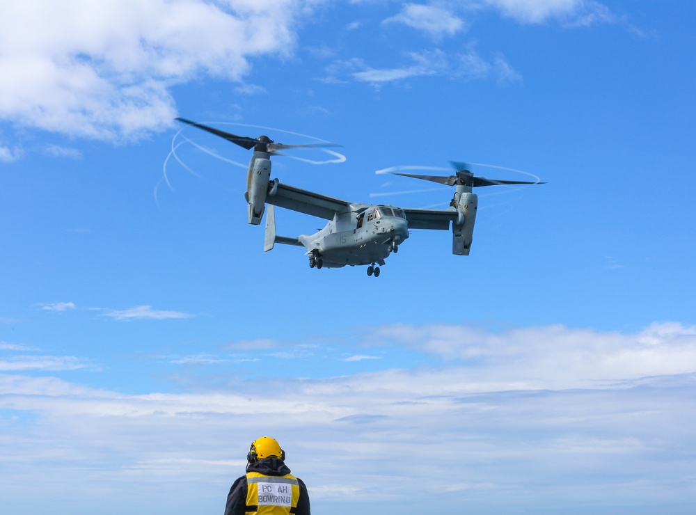 24th MEU Lands Aboard HMS Queen Elizabeth