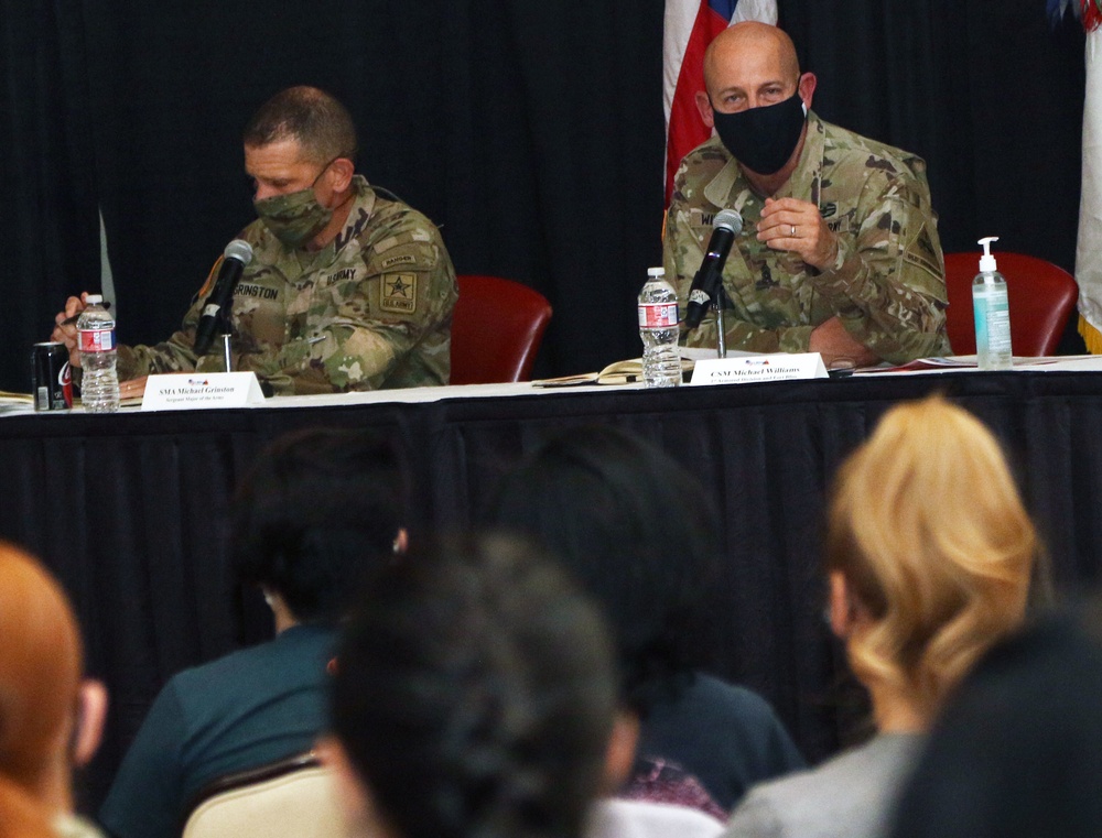 SMA visits Fort Bliss, listens to spouses