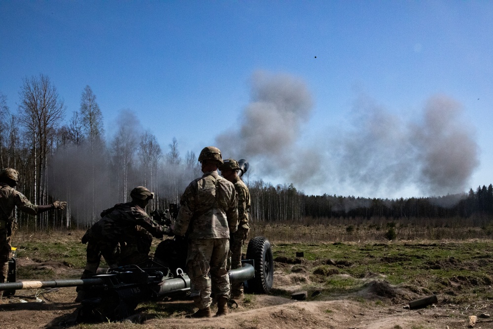 1-319 FA conducts LFX in Estonia