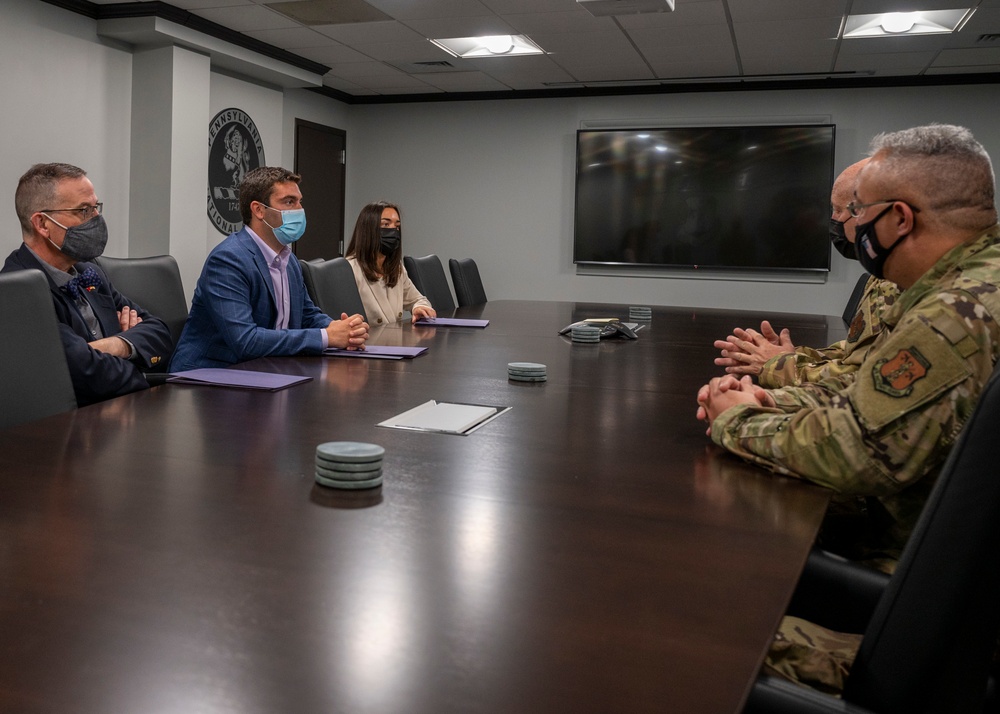 PA Senator's Staff Visit 171ARW