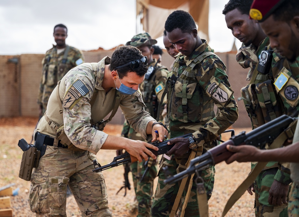 U.S. forces host range day with Danab Brigade