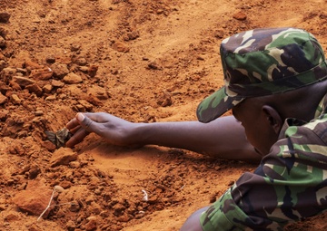 U.S. forces host IED class with Kenya Defense Force
