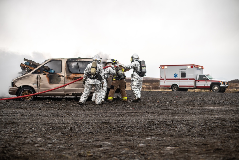15th MEU Marines, Sailors and Cold Bay residents conduct joint mass casualty drill for Northern Edge 2021