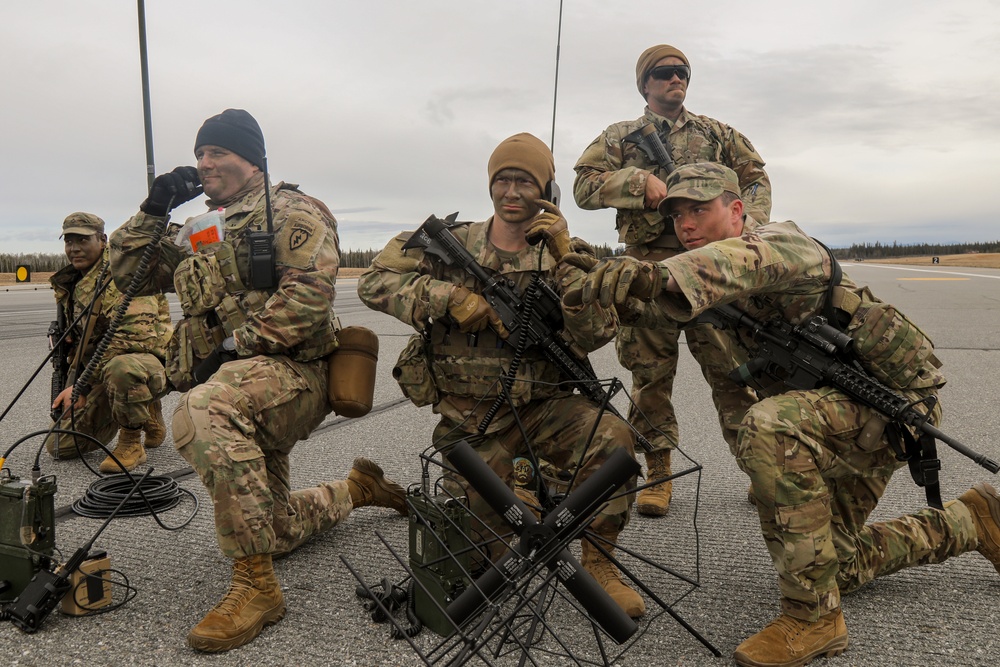 The Joint Fight: Arctic Paratroopers and HIMARS Build Combat Power During Northern Edge 21