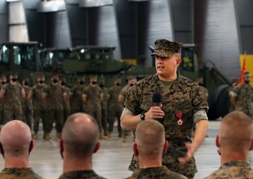 MARCORLOGCOM welcomes new sergeant major, retires former senior enlisted advisor