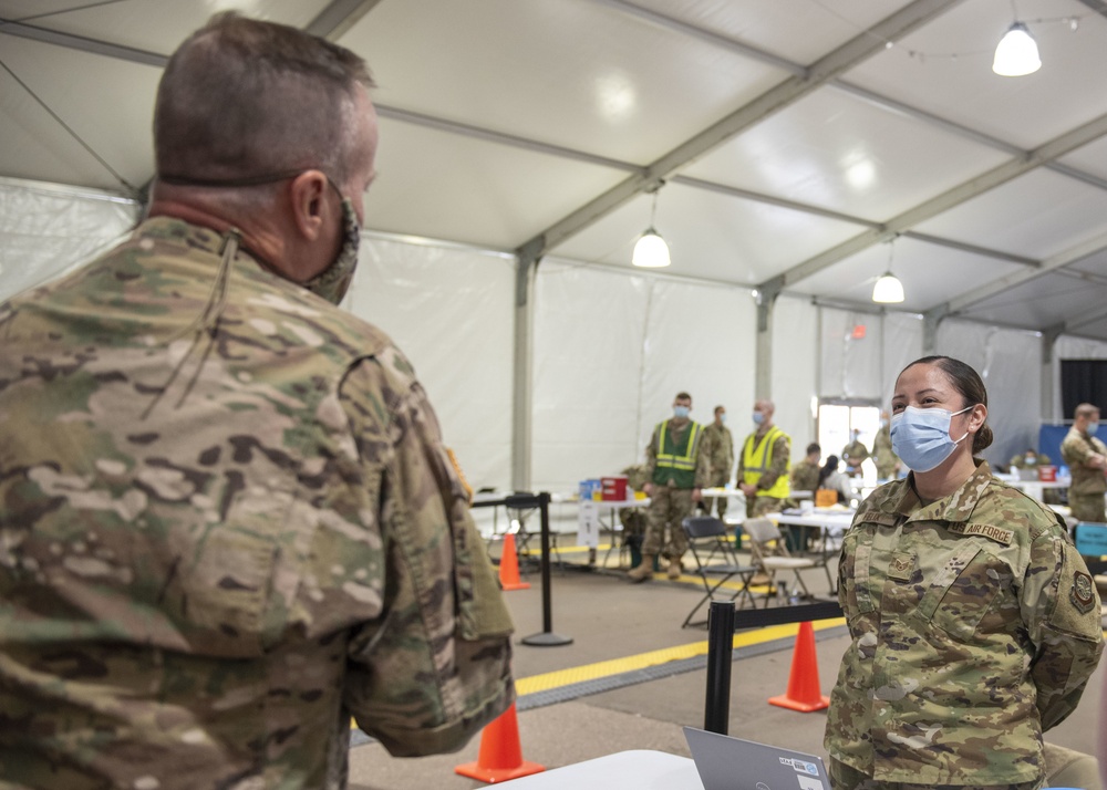 Brig. Gen. Robert E. Suter visits St. Paul CVC