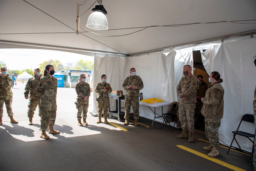 Brig. Gen. Robert E. Suter visits St. Paul CVC