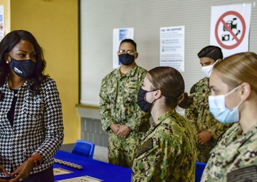 St. Louis Mayor Tishaura Jones visits the Community Vaccination Center