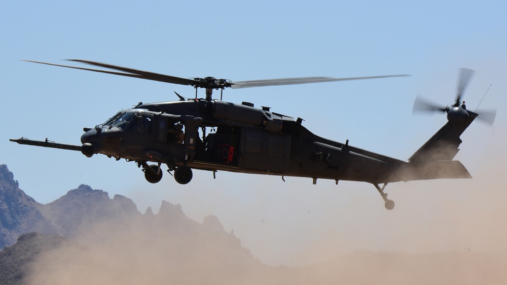 55th Rescue Squadron trains over Arizona desert