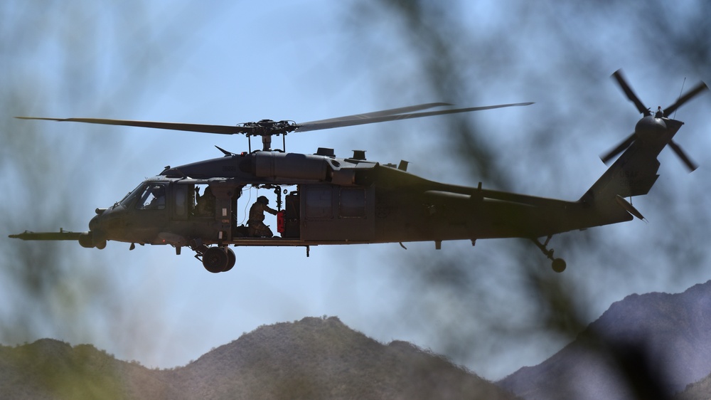 55th Rescue Squadron trains over Arizona desert