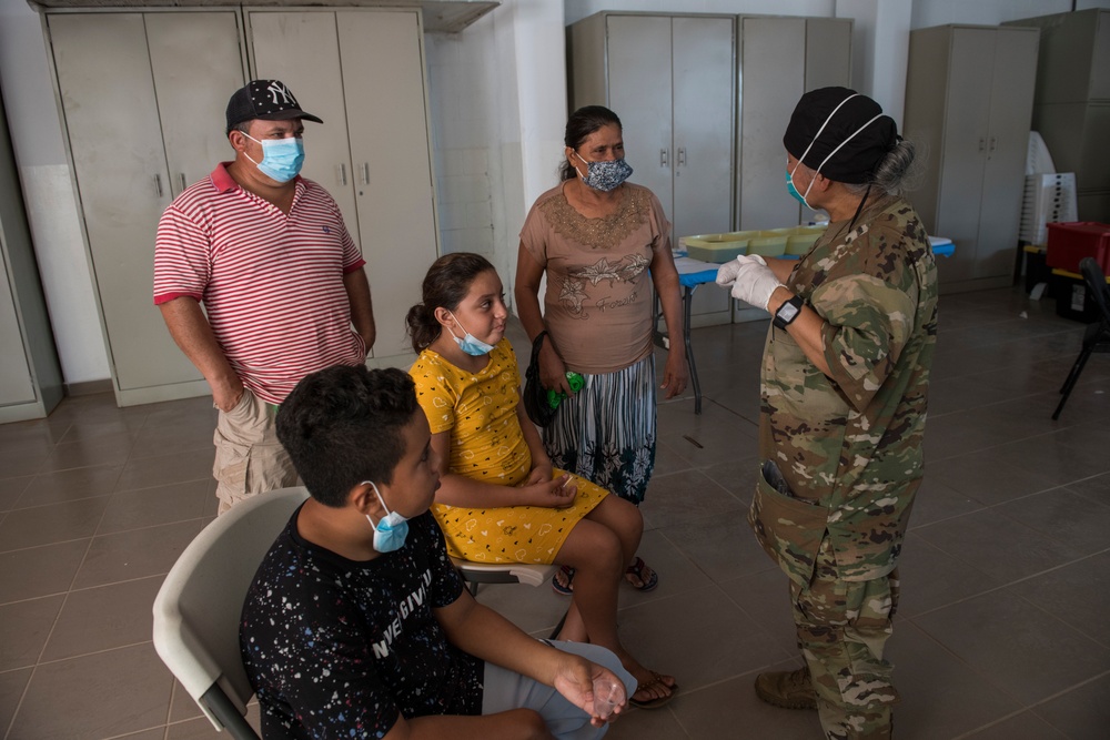 JTF-Bravo provides medical care to Salvadorans during Resolute Sentinel 21
